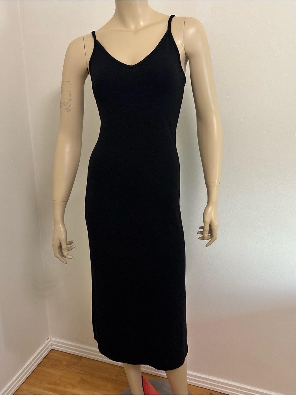 Forever 21 Classic Black Slip Dress - Sleek V-Neck Midi Size Small
